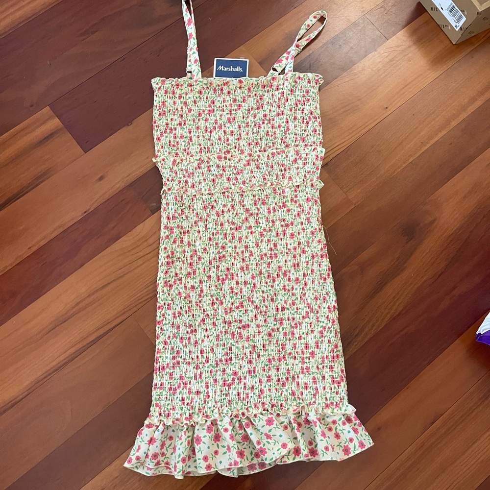 Floral bodycon Dress with Ruffle Hem